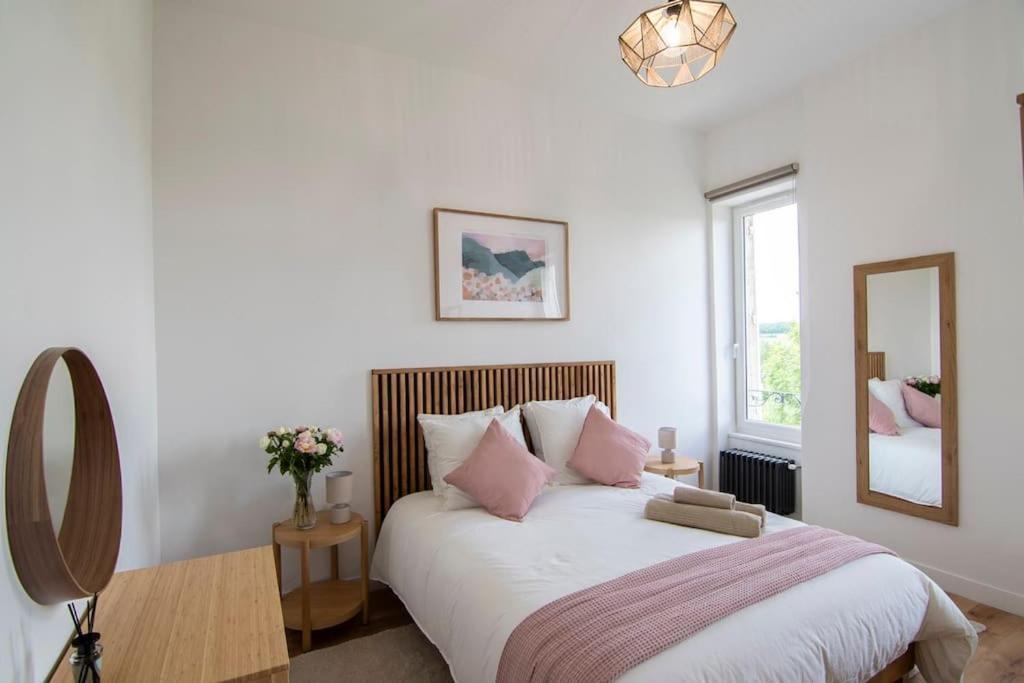 Treize Maison 3 Bed House In Centre Of Saint Severin ภายนอก รูปภาพ